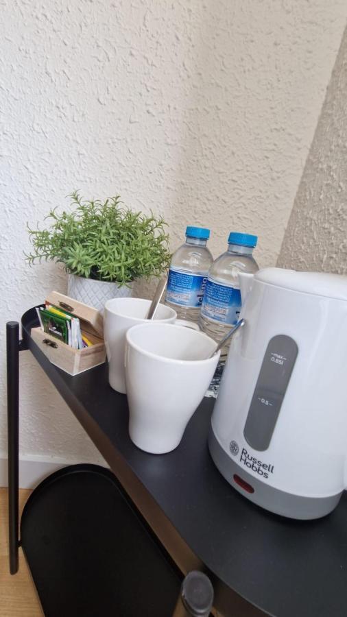 Barcelona Pr Guesthouse El Prat de Llobregat Quarto foto